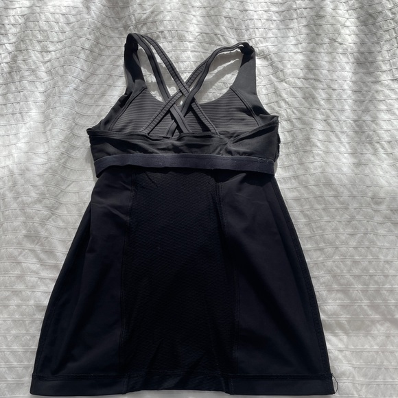 Lululemon Energy Tank
Hyper Stripe Black / Black Size 4. Excellent condition - Picture 11 of 12